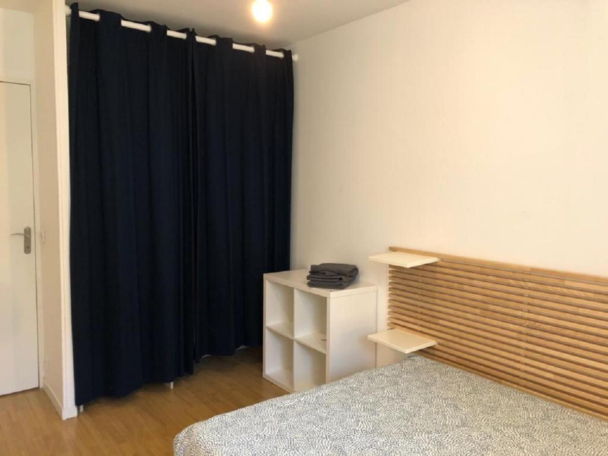 Chambre Paisible Tout Confort Bed & Breakfast Courcouronnes Bagian luar foto