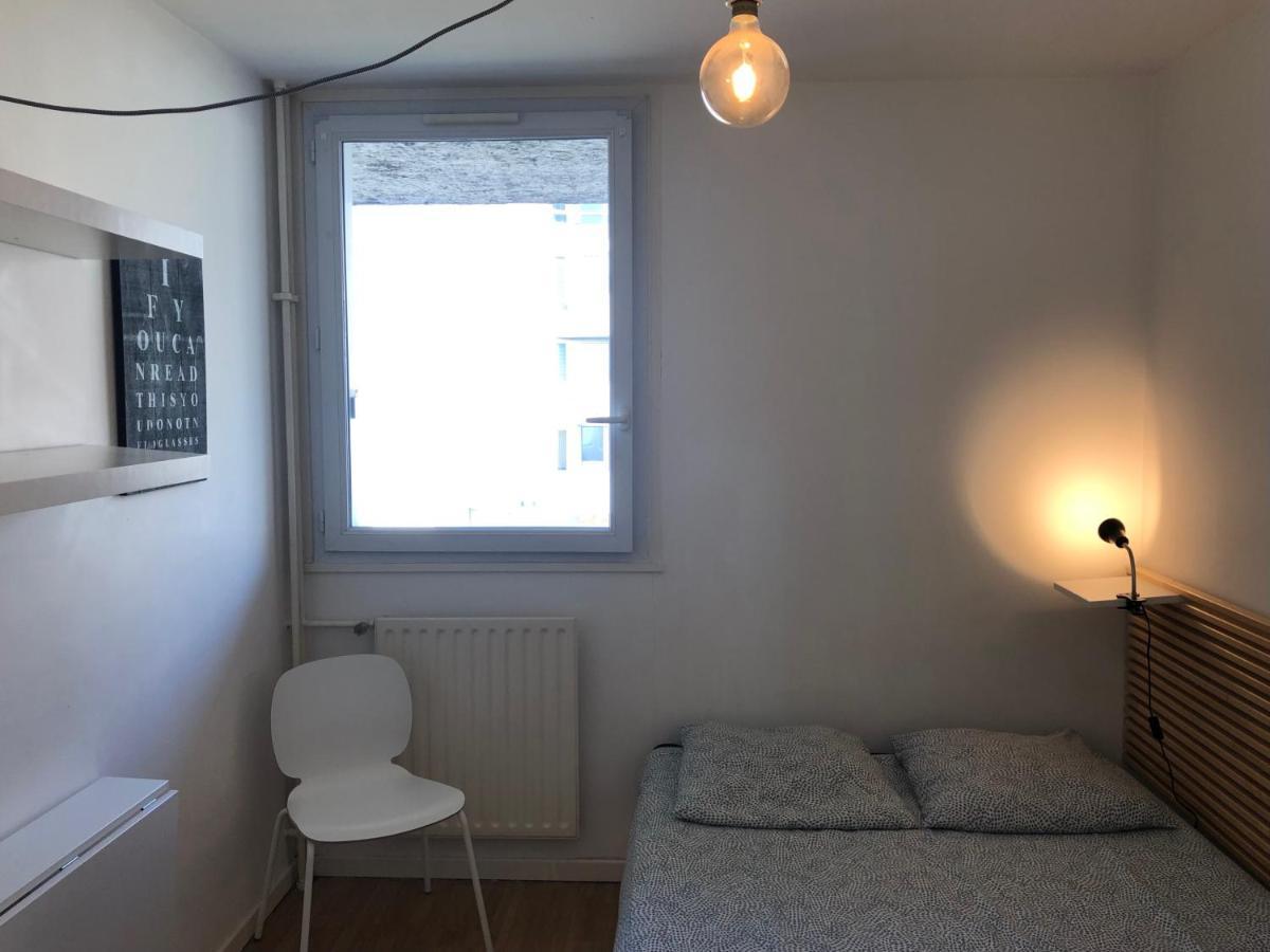 Chambre Paisible Tout Confort Bed & Breakfast Courcouronnes Bagian luar foto